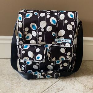Ju Ju Be Be Hip messenger bag